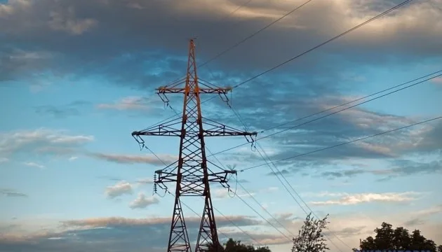Укренерго не прогнозує відключень світла у неділю