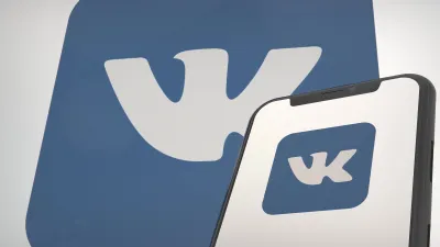 Російська соцмережа "ВКонтакте" досі працює з перебоями після удару українських дронів