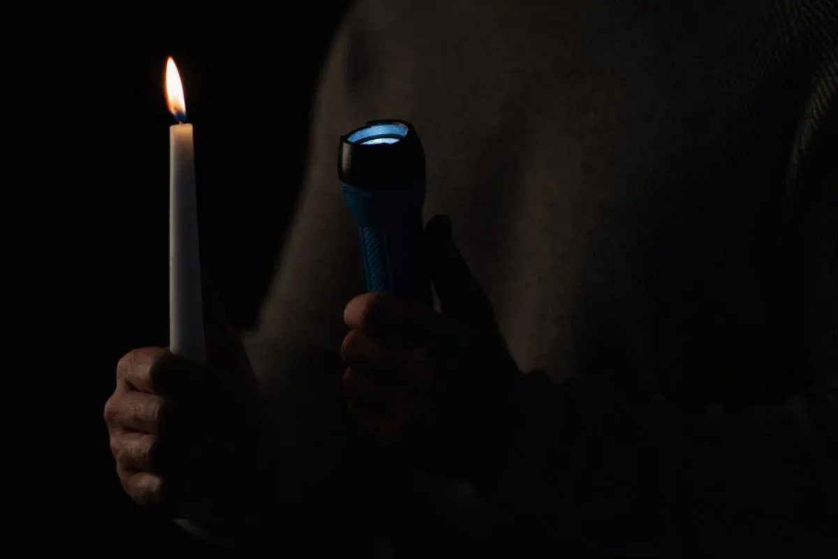 В Україні завтра вимикатимуть світло: графіки відключень на 14 жовтня